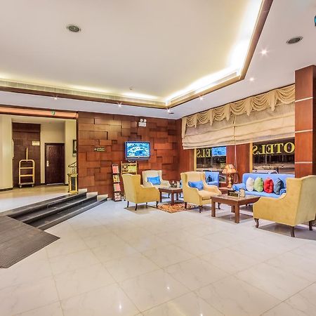 Al Muhaidb King Abdul Aziz - Al Malaz Lejlighedshotel Riyadh Eksteriør billede